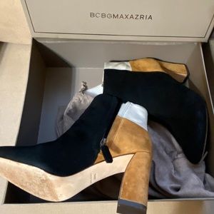BCBG MA BLYSS BOOTIE COLORBLOCK